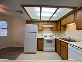 Photo #5: 2650206 Listing 