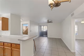 Photo #2: 2650208 Listing 