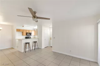 Photo #4: 2650208 Listing 