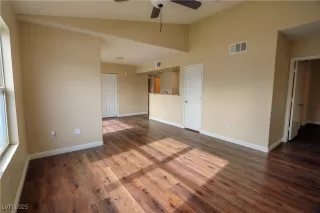 Photo #2: 2650216 Listing 