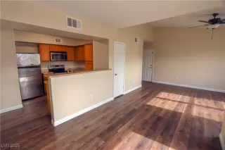 Photo #4: 2650216 Listing 