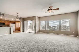 Photo #4: 2650258 Listing