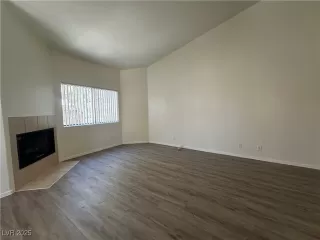 Photo #4: 2650268 Listing 