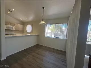 Photo #6: 2650268 Listing 