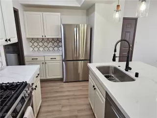 Photo #6: 2650282 Listing 