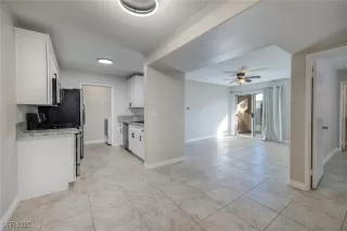 Photo #2: 2650303 Listing 