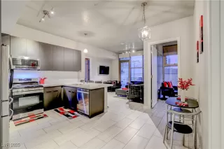 Photo #2: 2650315 Listing 