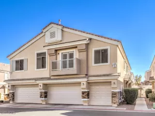 Photo #1: 2650333 Listing 