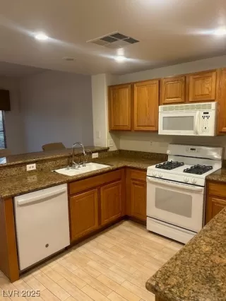 Photo #3: 2650404 Listing 