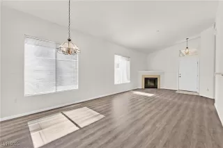 Photo #2: 2650407 Listing 