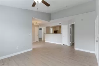 Photo #5: 2650417 Listing 