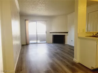 Photo #4: 2650424 Listing 