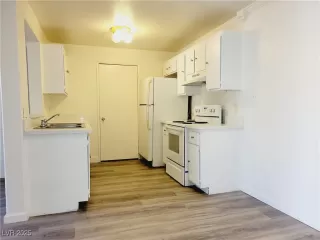 Photo #5: 2650424 Listing 