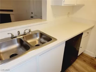 Photo #6: 2650424 Listing 