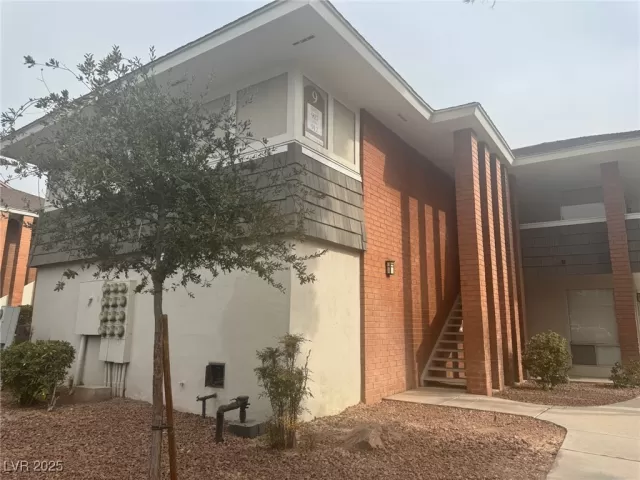 MLS: 2650429 Condo For Sale