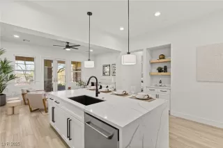 Photo #3: 2650452 Listing