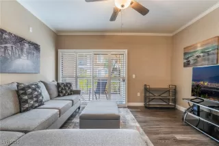 Photo #4: 2650454 Listing 