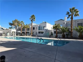 Photo #1: 2650465 Listing 