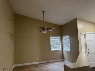 Photo #6: 2650479 Listing 