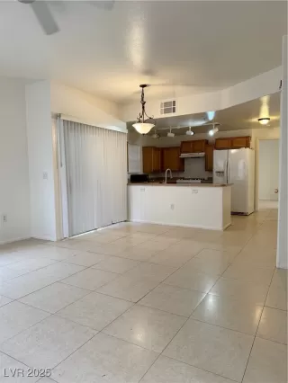 Photo #2: 2650483 Listing 