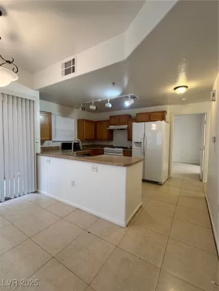 Photo #4: 2650483 Listing 