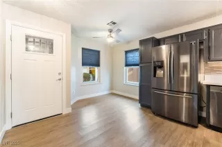 Photo #4: 2650495 Listing