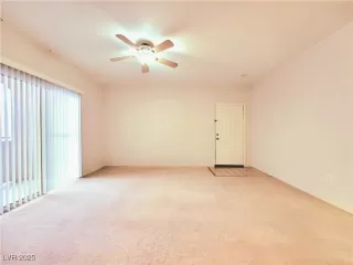 Photo #5: 2650500 Listing 