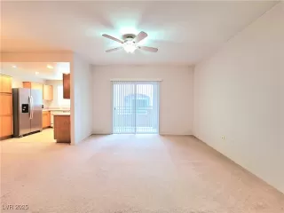 Photo #6: 2650500 Listing 