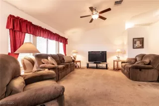 Photo #6: 2650513 Listing