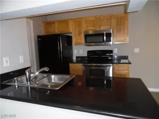 Photo #4: 2650539 Listing 