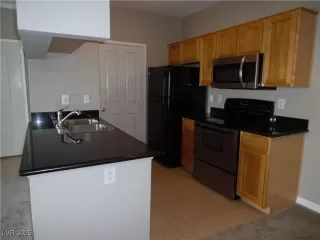 Photo #5: 2650539 Listing 
