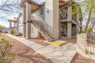 Photo #1: 2650552 Listing 