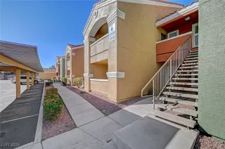 Photo #1: 2650561 Listing 