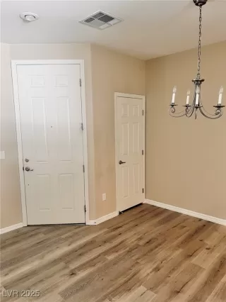 Photo #5: 2650569 Listing 