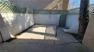 Photo #2: 2650630 Listing 