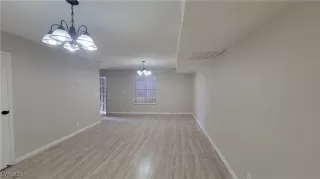 Photo #4: 2650630 Listing 