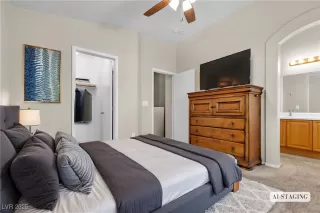 Photo #1: 2650648 Listing