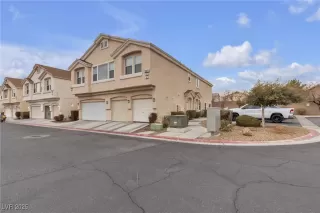 Photo #2: 2650648 Listing