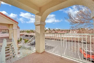 Photo #2: 2650656 Listing 