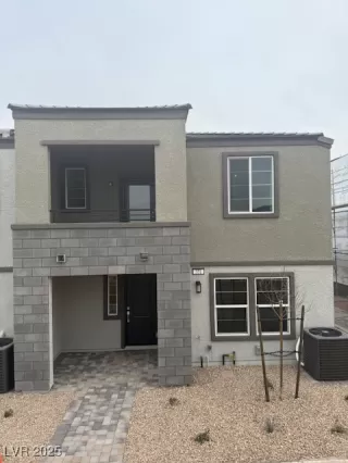 Photo #1: 2650679 Listing