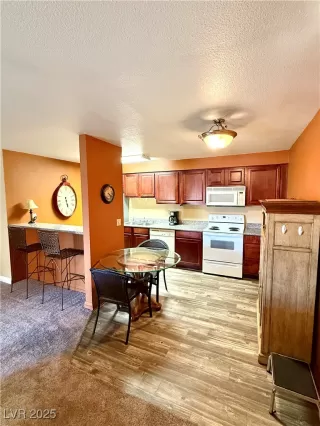 Photo #3: 2650691 Listing 