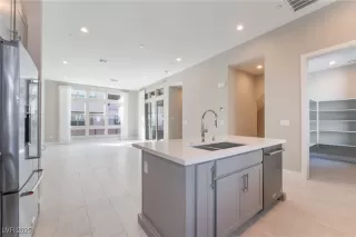 Photo #3: 2650694 Listing 