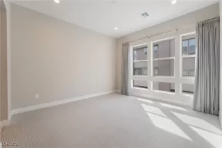 Photo #5: 2650694 Listing 