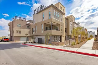 Photo #2: 2650707 Listing 