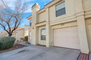 Photo #1: 2650750 Listing 