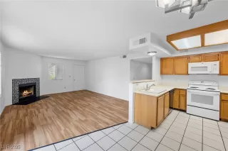 Photo #3: 2650764 Listing 