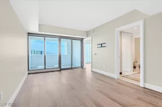 Photo #3: 2650770 Listing