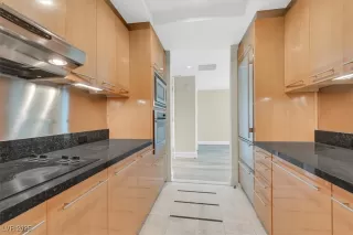 Photo #5: 2650770 Listing