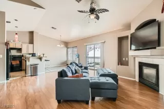 Photo #5: 2650785 Listing 