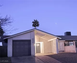 Photo #1: 2650805 Listing 